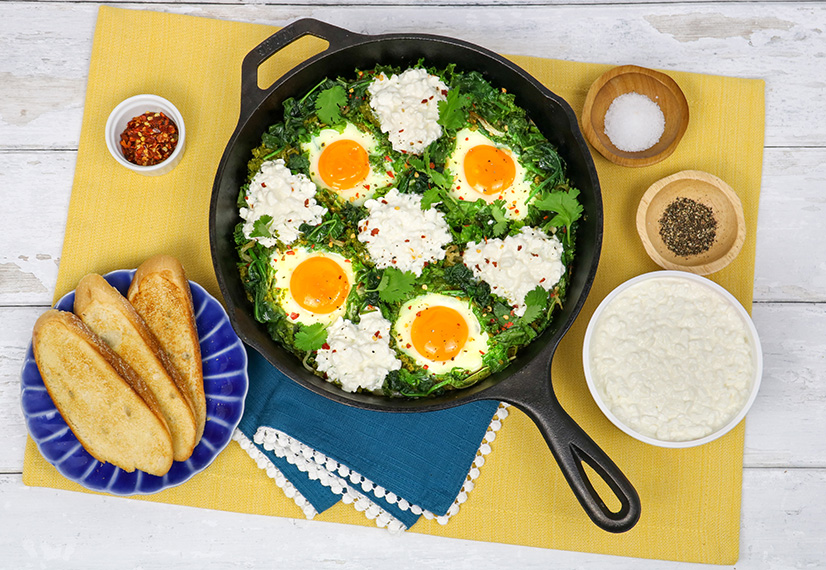 Green Shakshuka With Cottage Cheese image